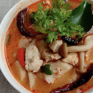 Boiling Pot Creamy Tom-Yum Soup